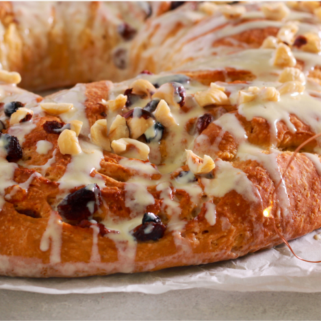 Christmas Pre-Order: Christmas Bread Wreaths